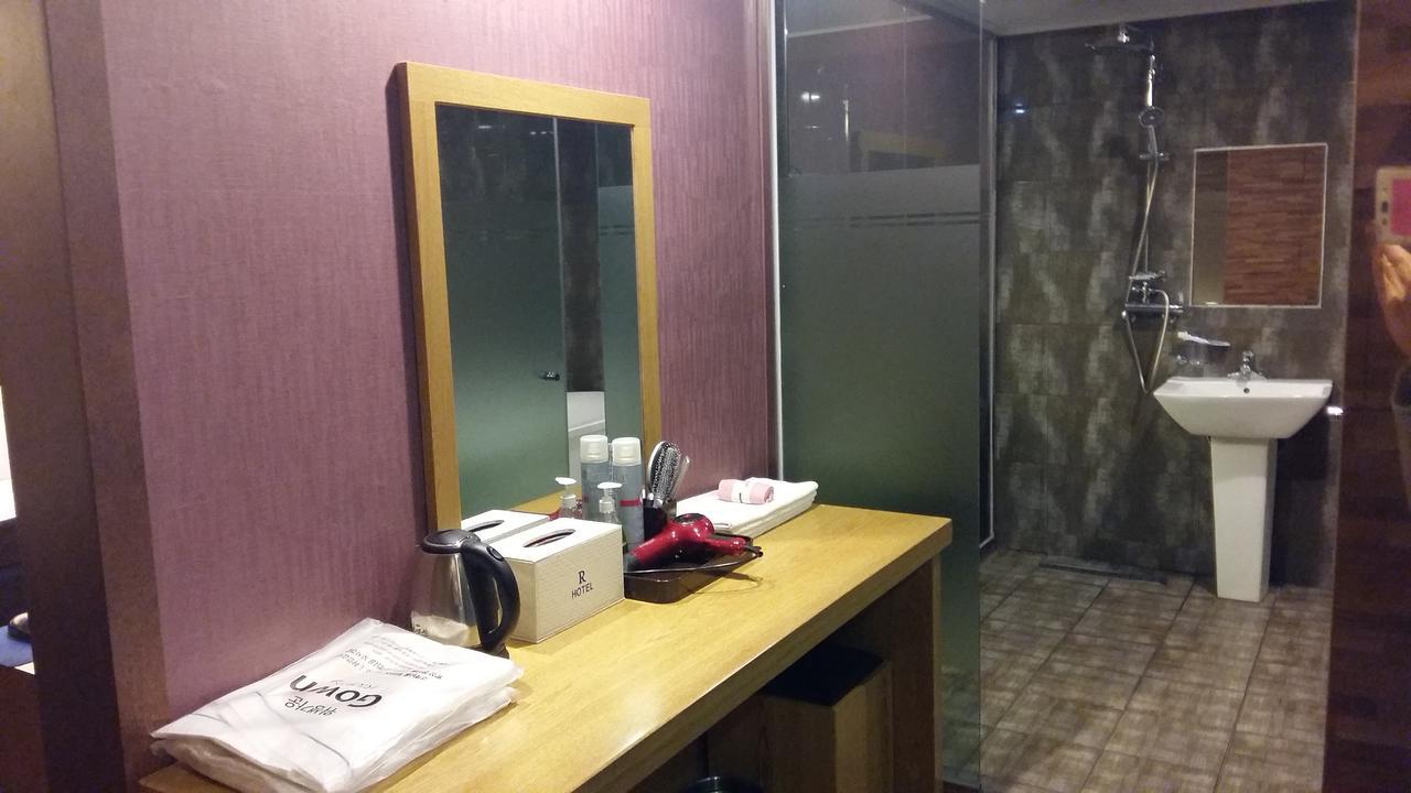 Residence R Hotel Daegu Buitenkant foto